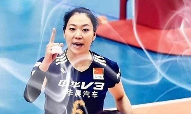 而在这段充满挑战的职业生涯中,杨珺菁也收获了一份珍贵的爱情.