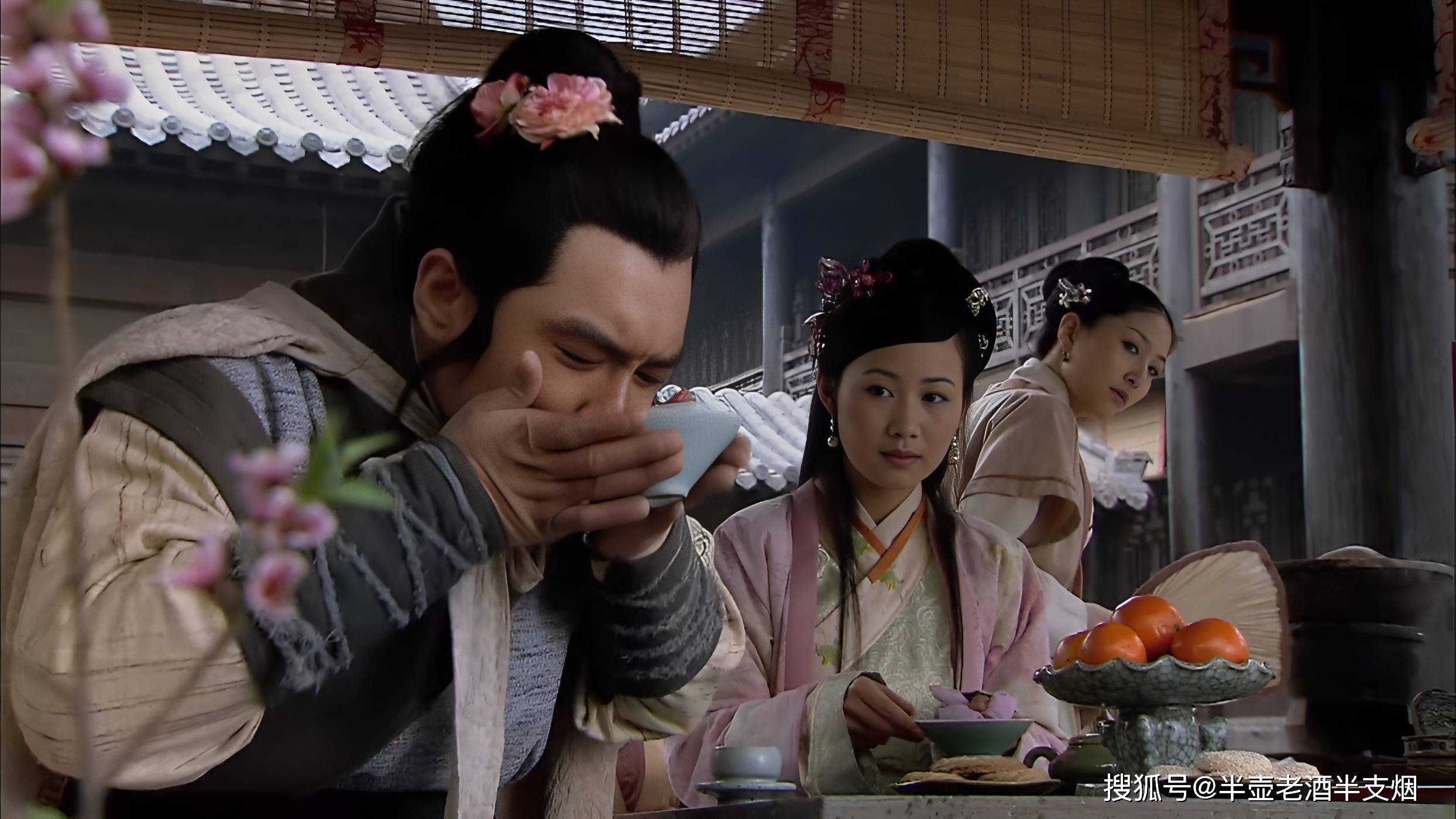 智多星吴用,这厮的绰号和名字连起来寓意极深,就跟及时雨宋江,豹子头