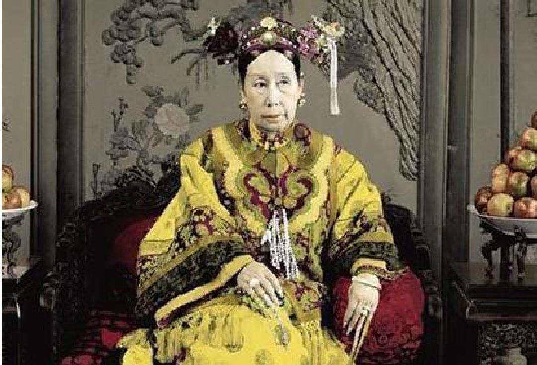 第十二军军长的孙殿英;慈禧太后在临死之前就已经交代好了自己的墓位