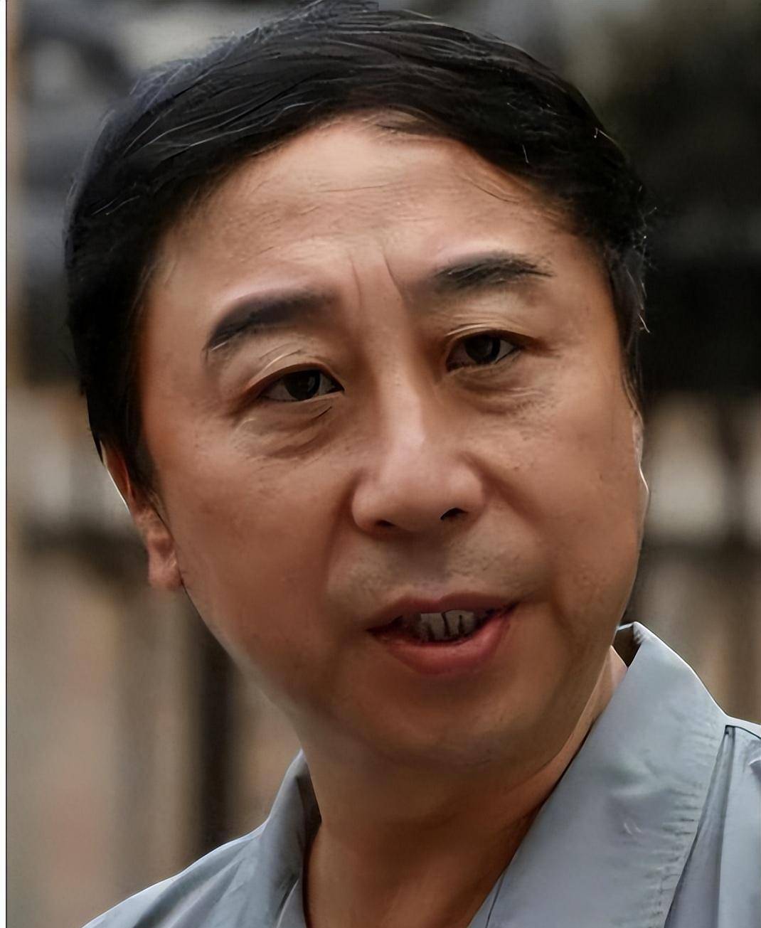 原来她是冯巩的妻子,难怪大红大紫_艾慧