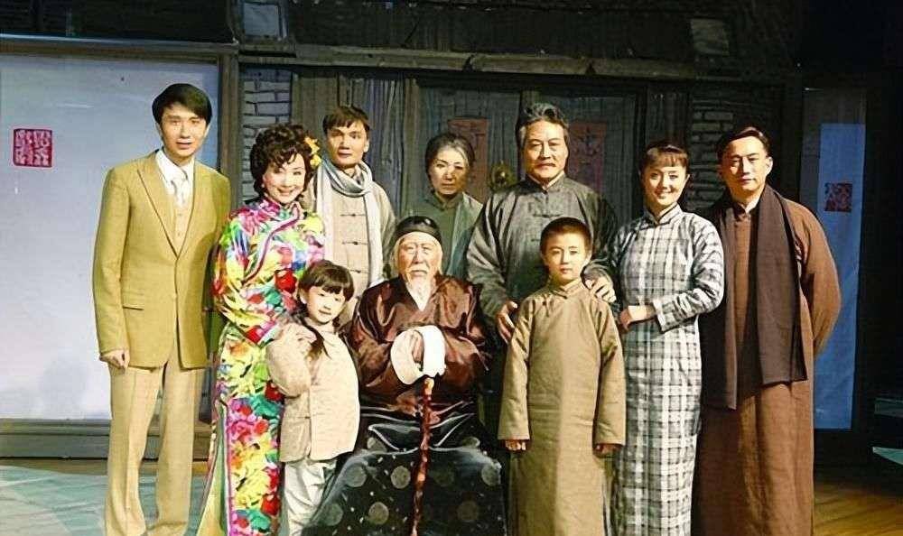重整河山待后生,为什么老舍先生的《四世同堂》会缺了最后13章?