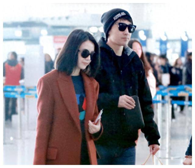 村花高圆圆,男友缺席,二人重回农村老家_赵又廷_明星