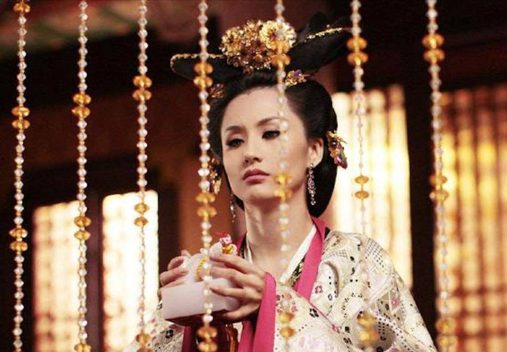 历史上真实的陈后主,看完后不得不感叹:他把无耻做到_