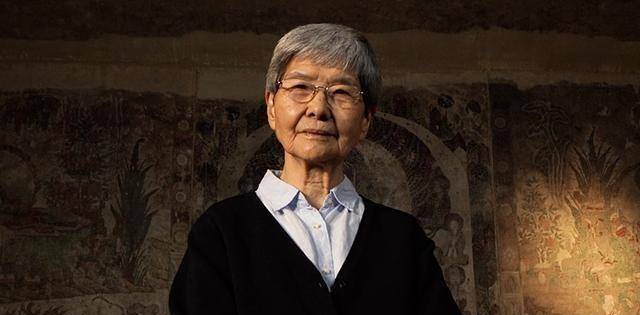 扎根大漠50载,丈夫为她放弃事业,被称为"敦煌女儿"_彭金章_莫高窟