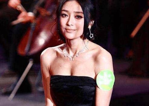 比张雨绮更"彪悍"的女艺人,做节目"被揩油",发飙狂扇男主两耳光_秦岚