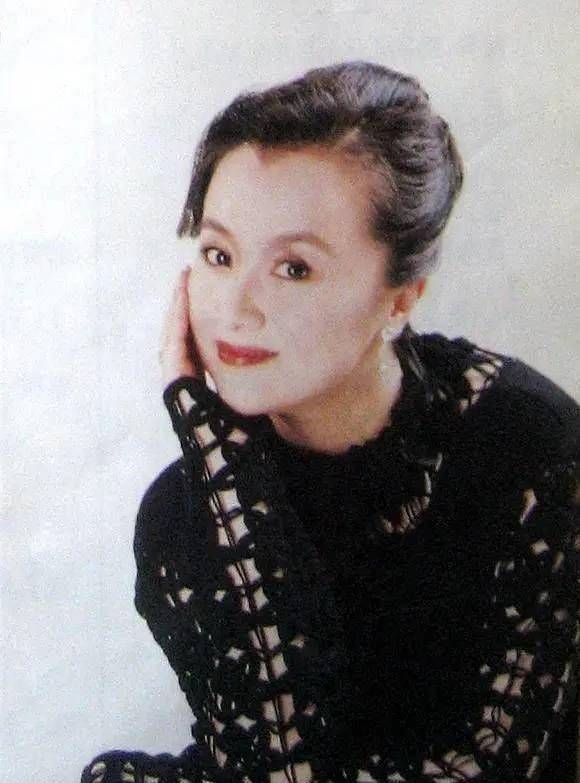 54岁金梦美貌不输朱琳,当红时嫁给同学淡出娱乐圈