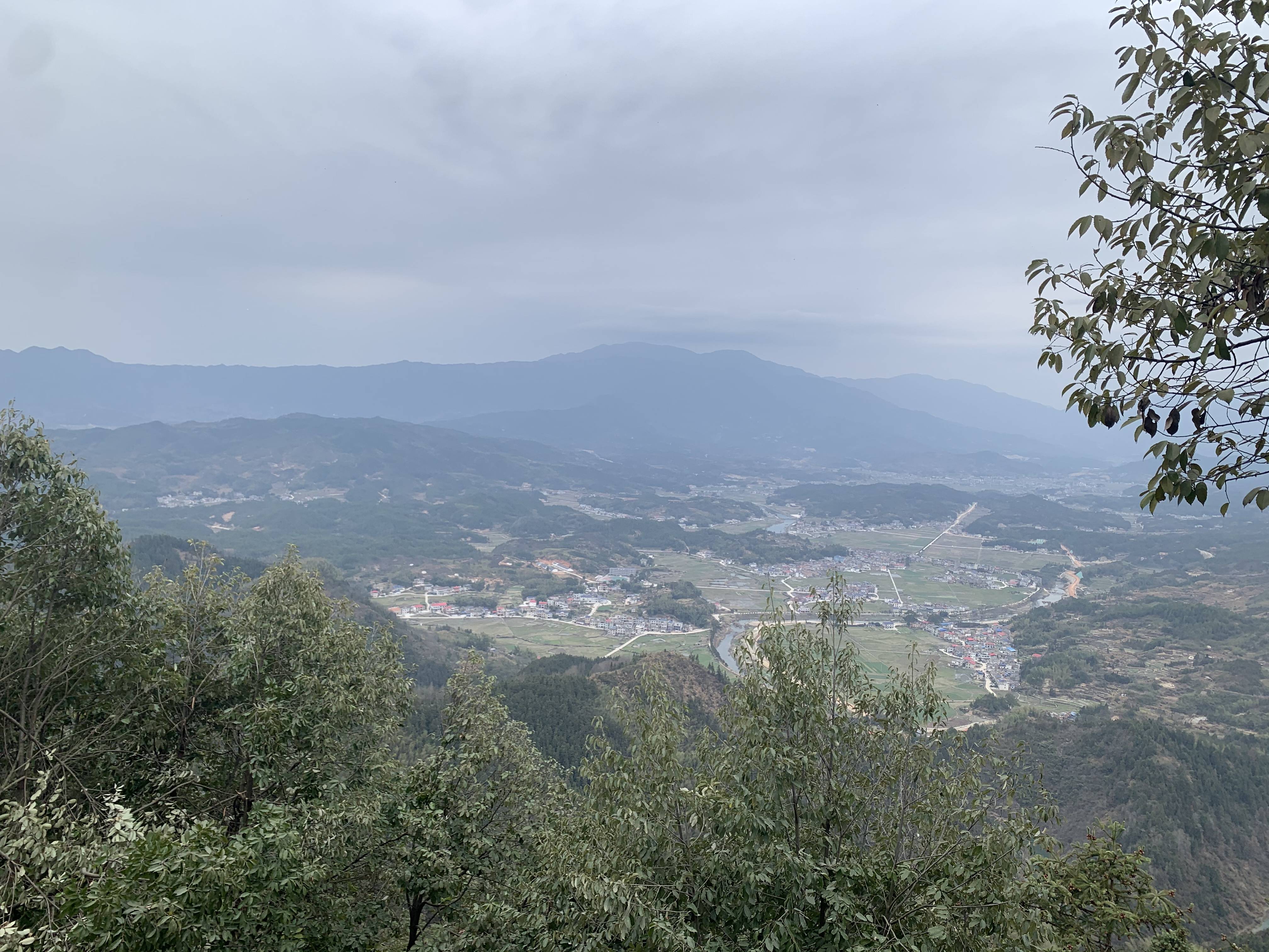 小南岳山图片