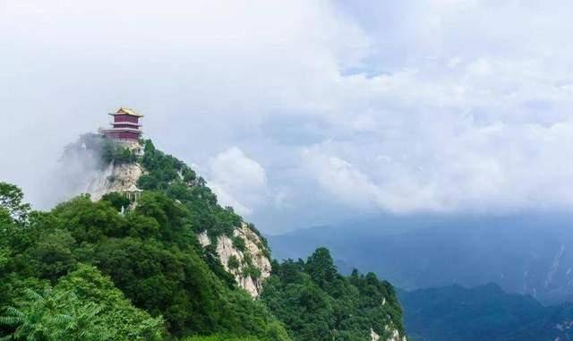 上万人"隐居"终南山,真是远离世俗吗?当地村民摇头:都