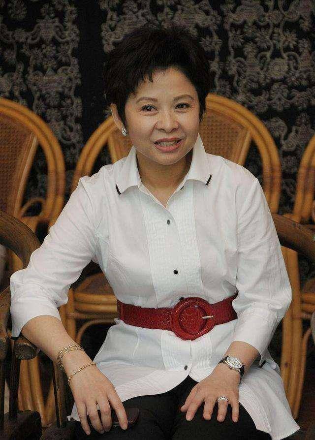 董文华丈夫张楠:苦等5年毫无怨言,关键时刻助妻子走出名誉风波_时间