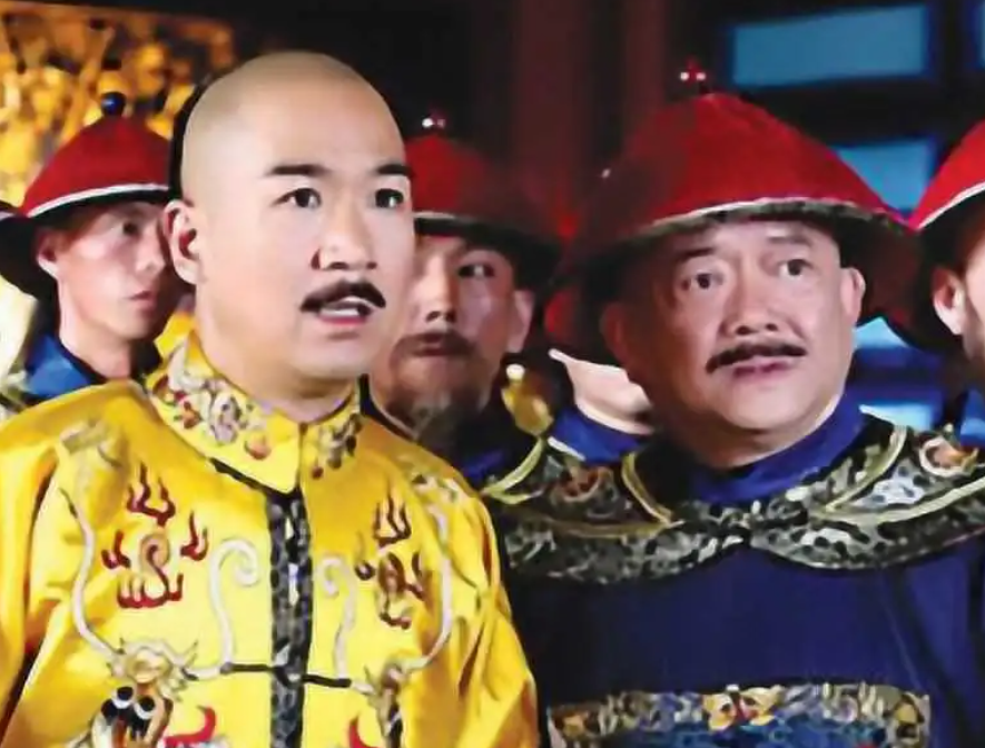 和珅出上联:三斤四两五花肉,纪晓岚对出下联,和珅吓得当场下跪_乾隆