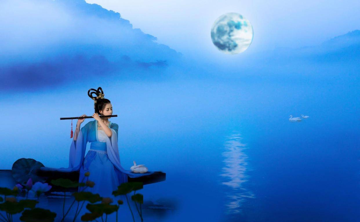 拜织女:七夕之夜,少女们会在月光下摆上香案,向织女祈求智慧和美满