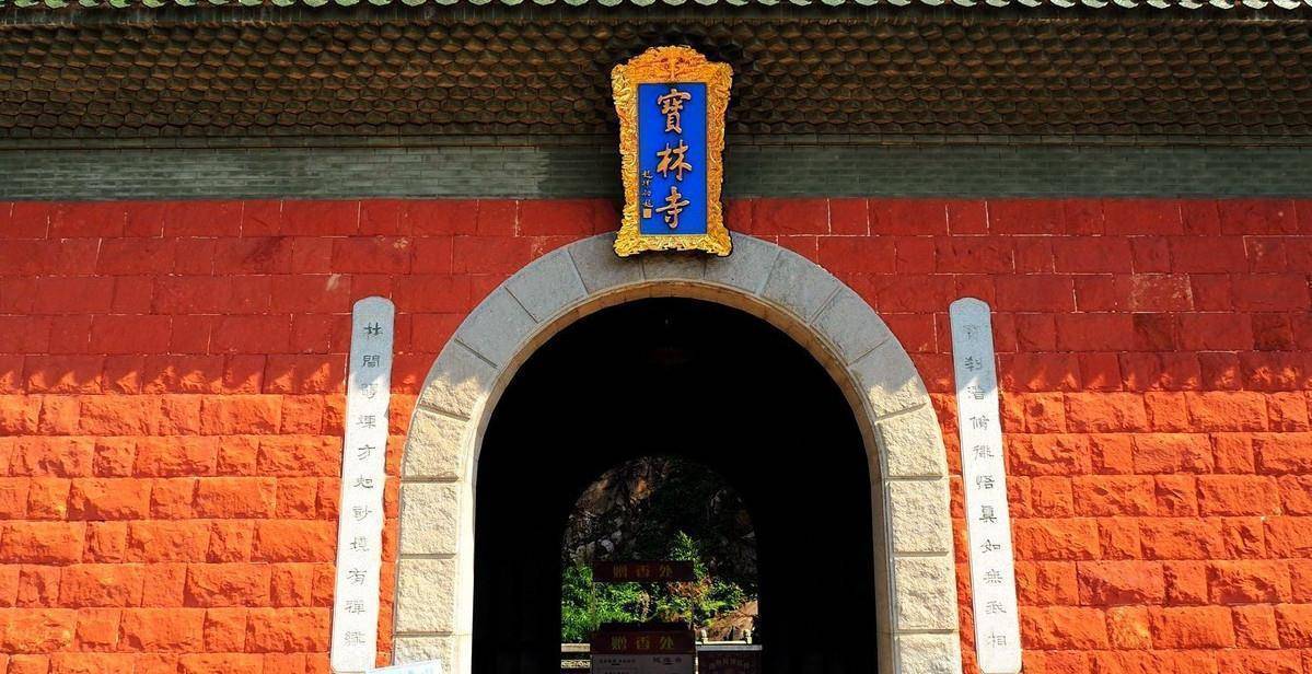 廣東這座寺廟,有1000多年的歷史,門票15元,很多人來此