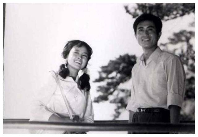 「迷失良缘的一念,67岁演员张瑜再见前夫心动」_生活