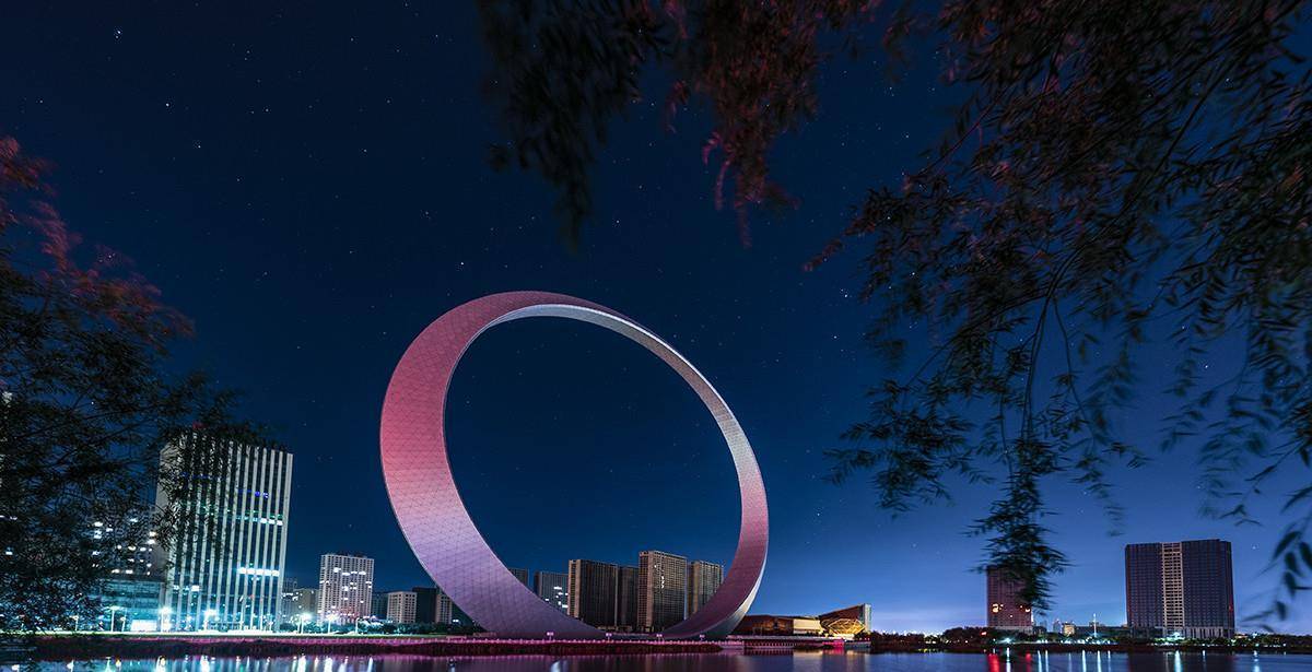 尴尬"的地标建筑,想成为第二个东方明珠,却像个大灯泡_生命_游客_抚顺