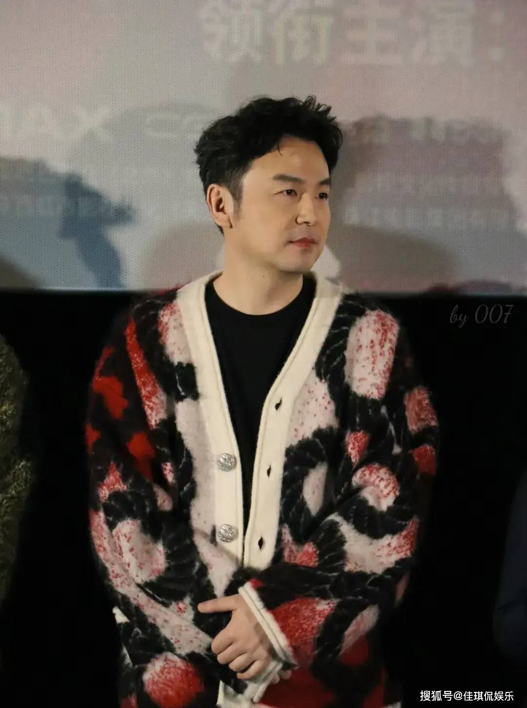 面对芥末挑战,雷佳音展现演员本色,敬业态度令人敬佩