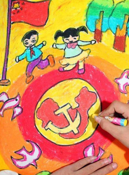 从小学画画的宝宝有这6个优点,你家孩子爱画画吗?___