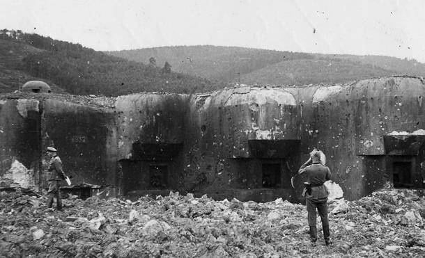 二战中,马奇诺防线并没有挡住德国,为何当初修建?_法国_进攻_普法战争