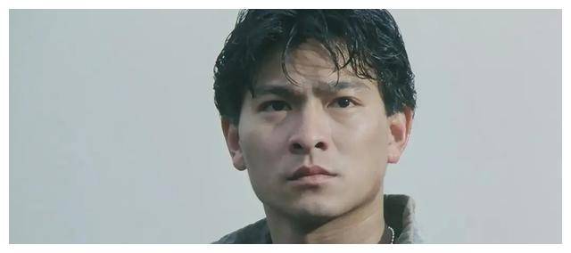 刘德华:红遍全国的港星!展现迷人魅力,征服万千影迷