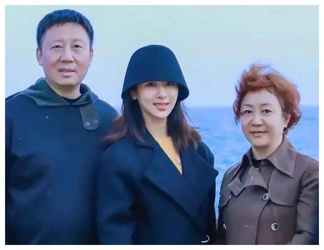 杨紫表演态度曝光:不惧演坏人,乐于配角!_角色_贾玲_电影