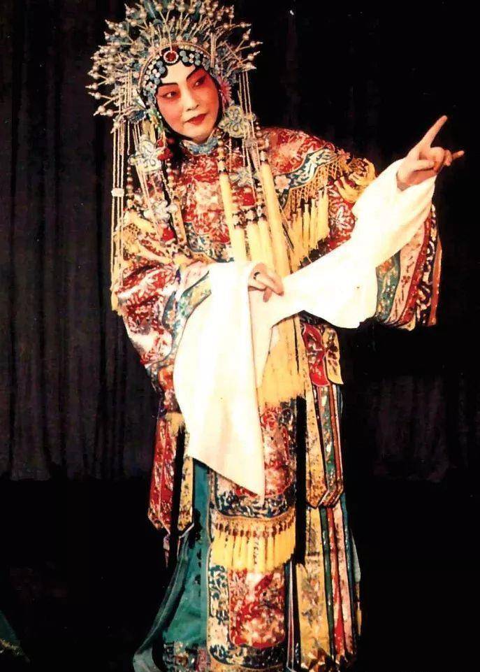 京,梆大家田际云提议废除嫖宿男旦陋习,京剧大师摒弃