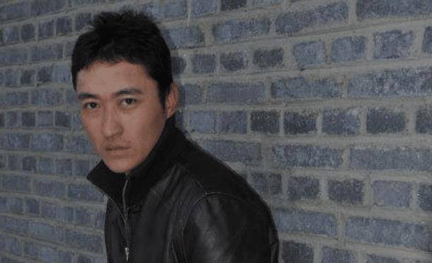 不是赵本山的徒弟,却得到他的力捧,从演员跨界为导