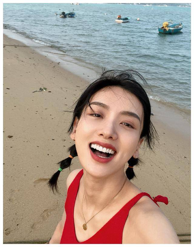 李晓峰秀好心情,肤白貌美似初恋,或与刘恺威小糯米度假_刘丹_家庭