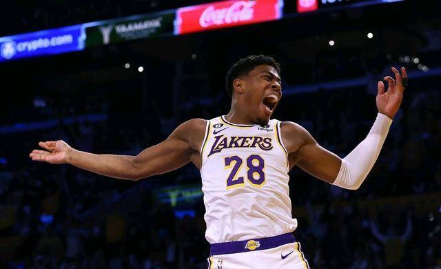 詹姆斯轮休,湖人依靠日本球员八村塁这战胜爵士!_胜利