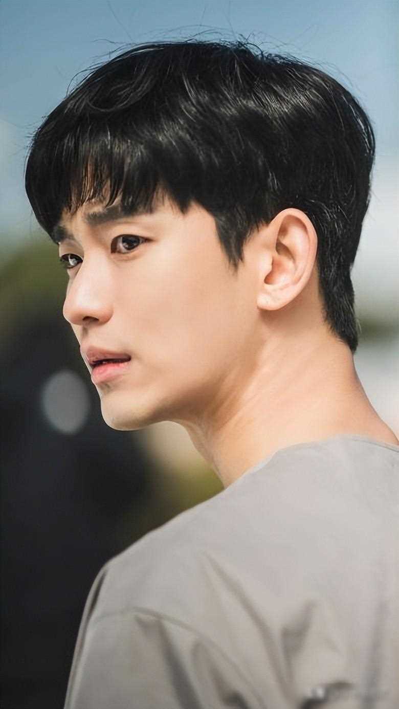 《来自星星的你》10年后:有俩娃的全智贤还是很美,金秀贤没变_事业