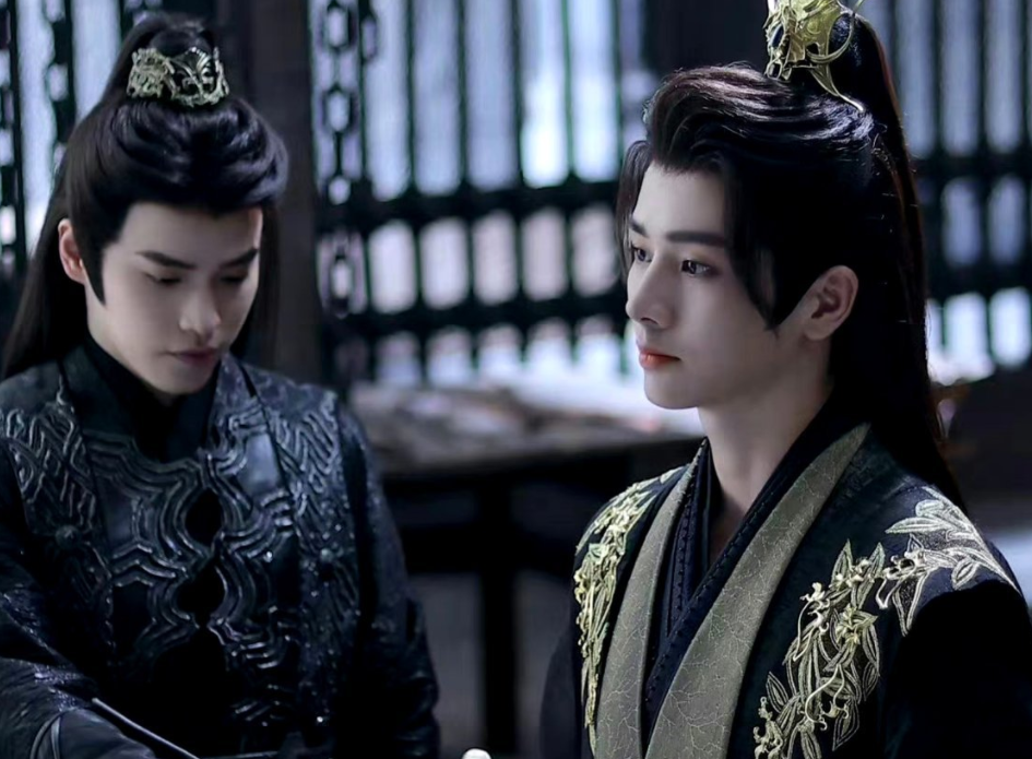 继《授她以柄》后,又出现一部剧黑马,男主是肖战 霍建华混合体_网友