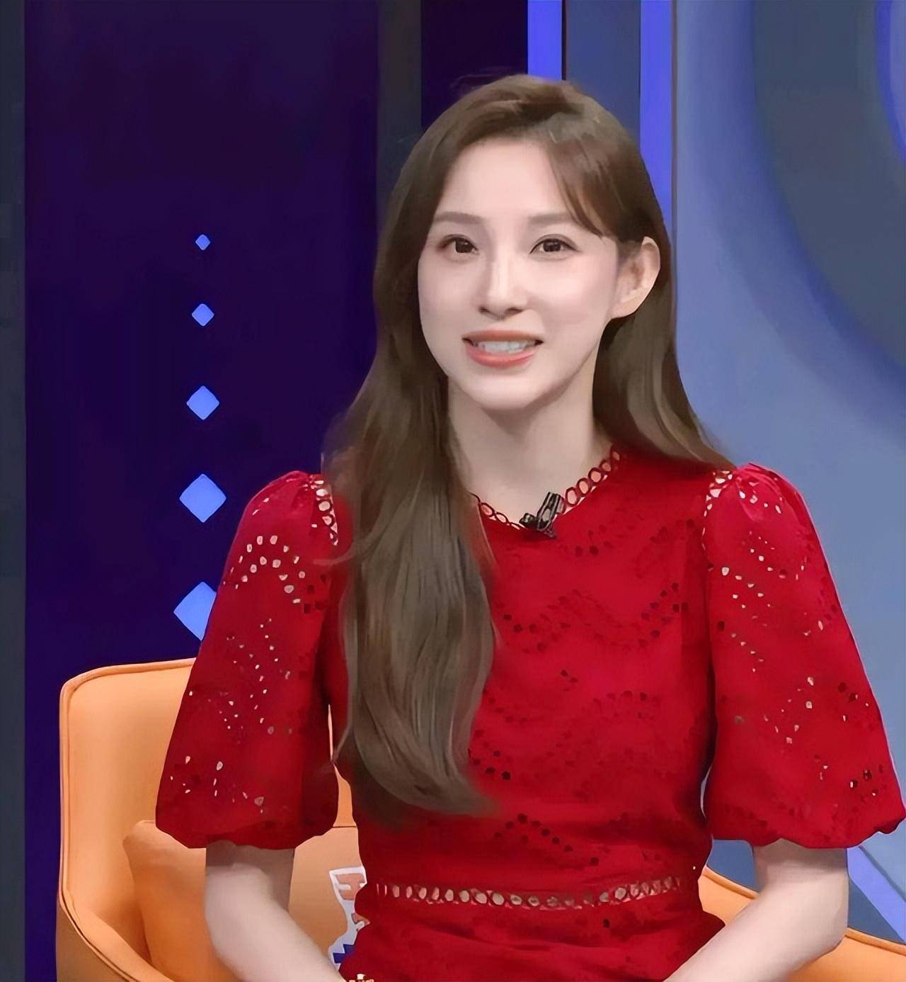 最后,作为一名观众,我对马凡舒未来的发展充满了期待.