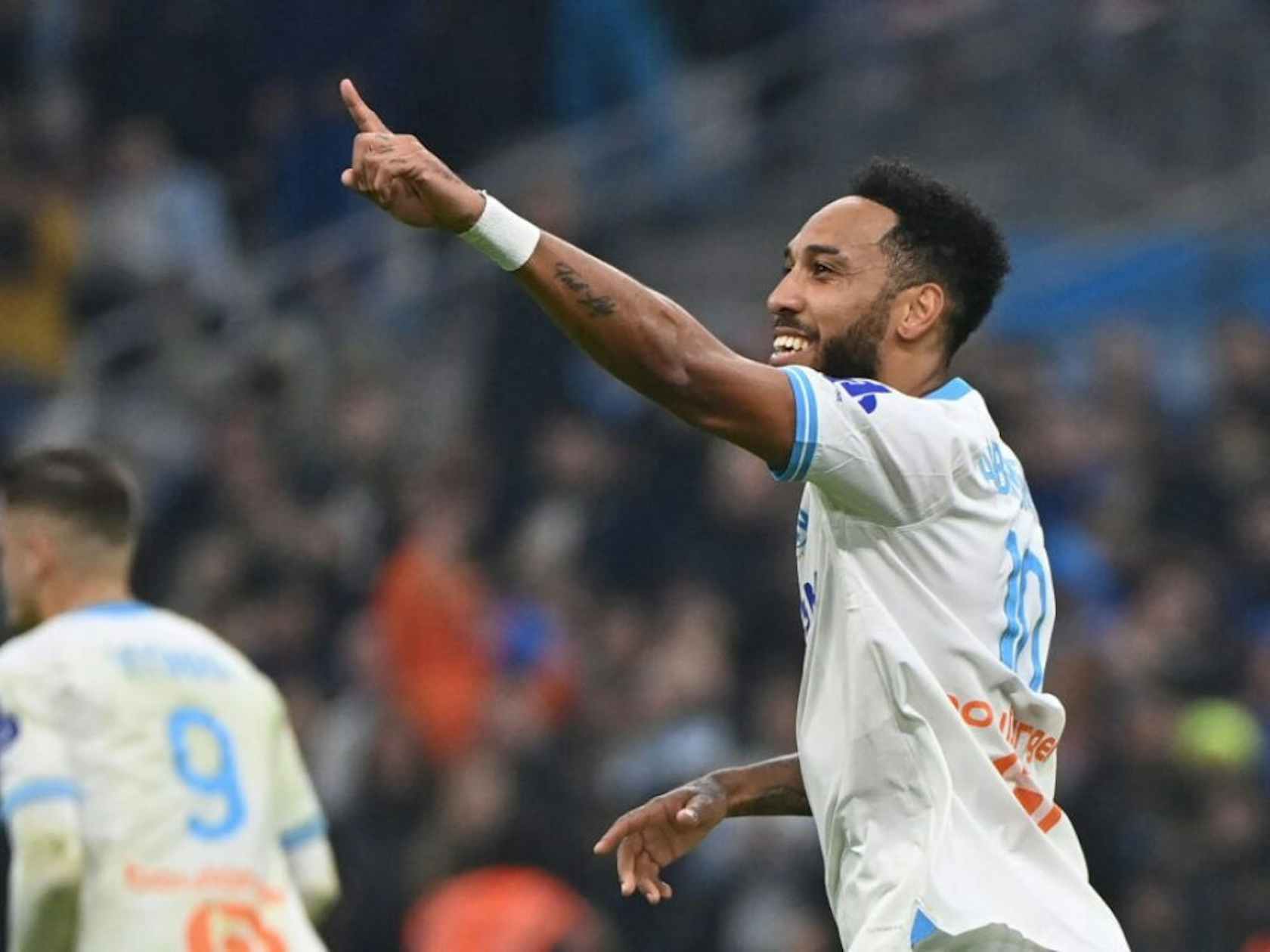 奥巴梅扬闪耀,马赛战平顿涅茨克矿工_球员_欧洲_历史