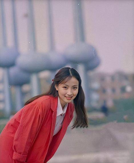 陶虹23年前旧照片流出,当看到真容后,网友:难怪徐峥不晒她_身材_女神