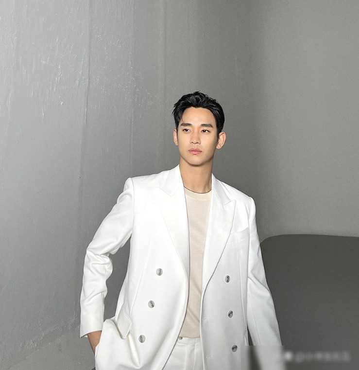 《来自星星的你》10年后:有俩娃的全智贤还是很美,金秀贤没变_事业