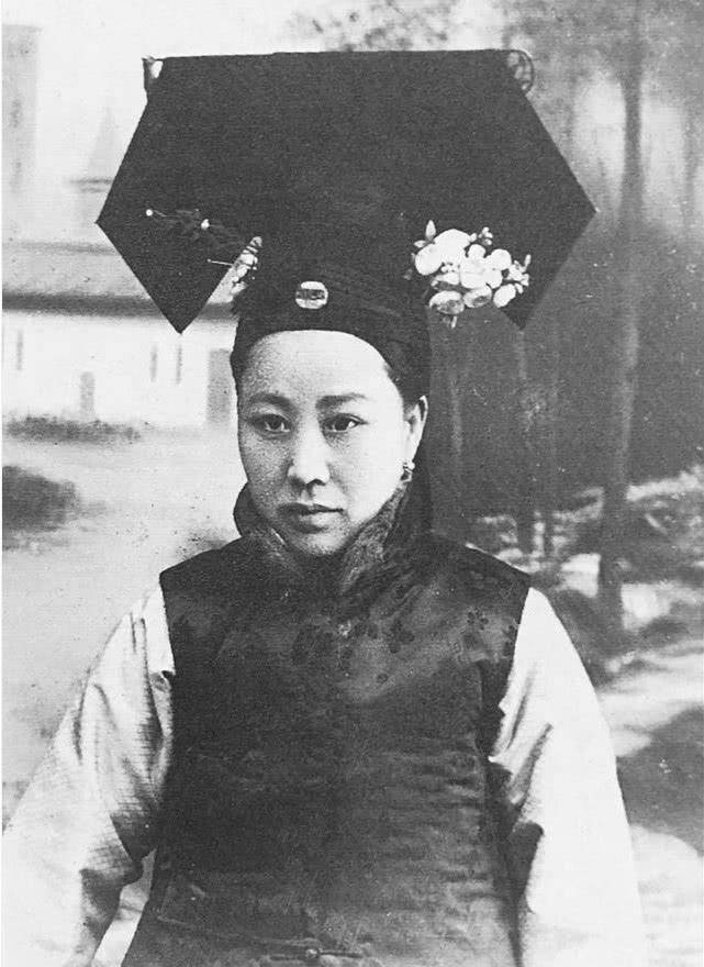 末代皇帝溥仪乳母:20名女子中仅选一人,还得接受"最"