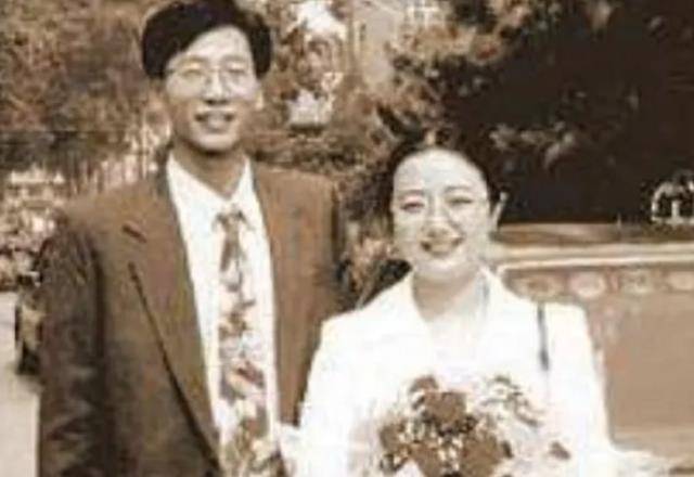 1999年,北约轰炸牺牲的记者许杏虎,他的家人后来怎么样了?