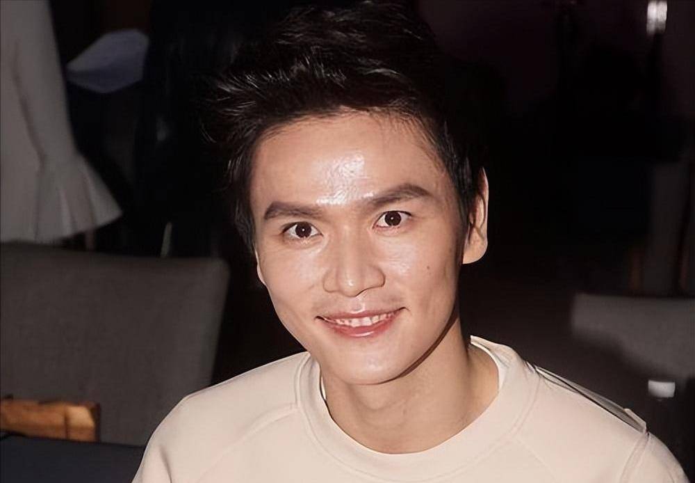 羽坛男神鲍春来至今未婚无子!