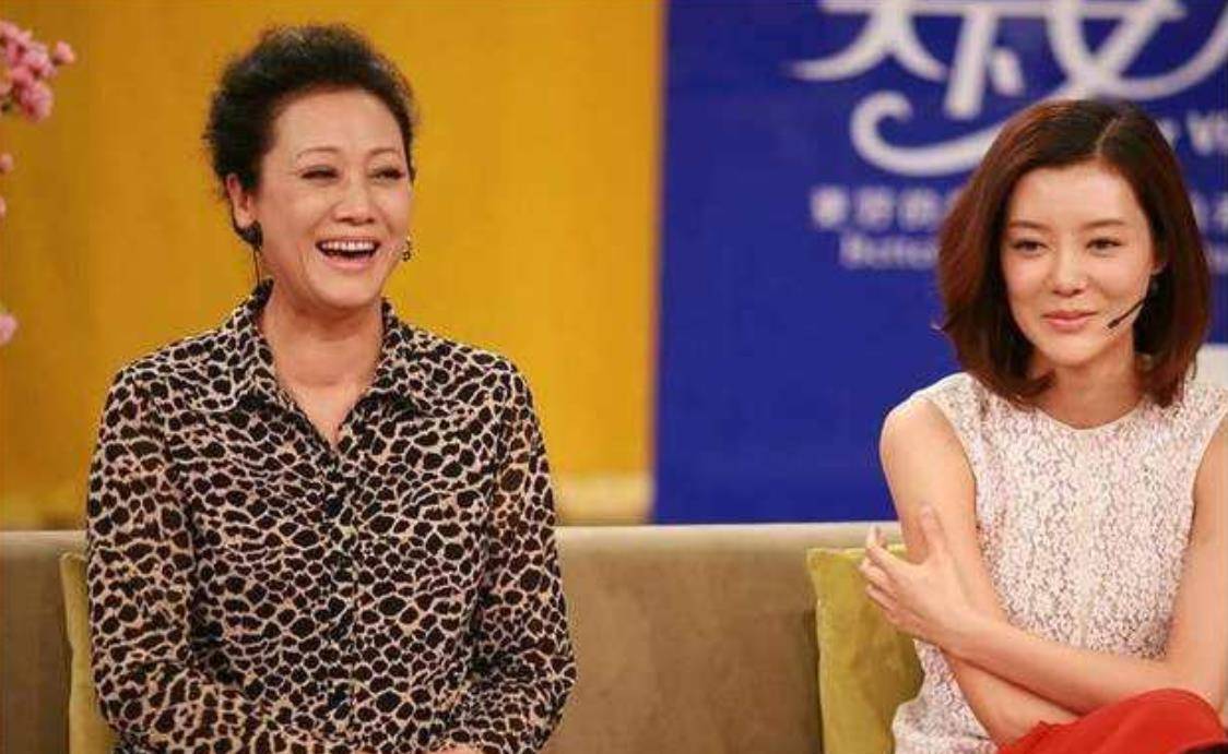 王丽云:为女儿忍十年才分手,支持豪门女儿分手,分手