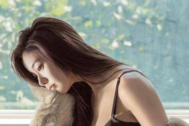 李成敏不做花瓶,演艺生涯来证明,亚洲第一美女绝非浪