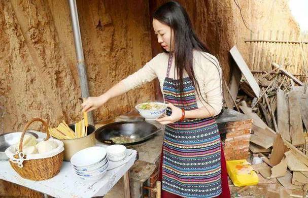 留守妇女的纠结与挣扎:丈夫在外打工五年,农村女性的自述_阿眉_王强