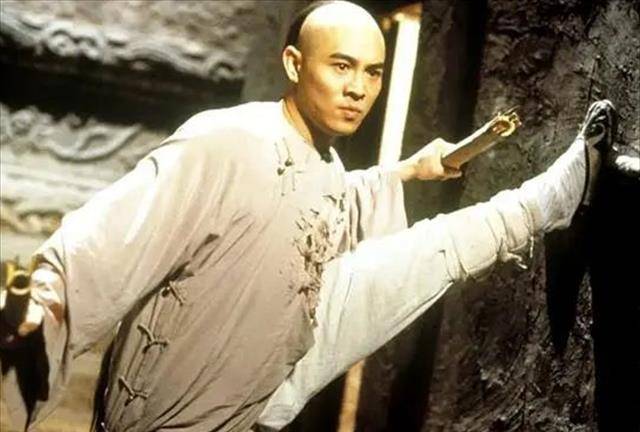 一代宗师黄飞鸿,为何会败给无名小卒陈华顺,陈华顺有?