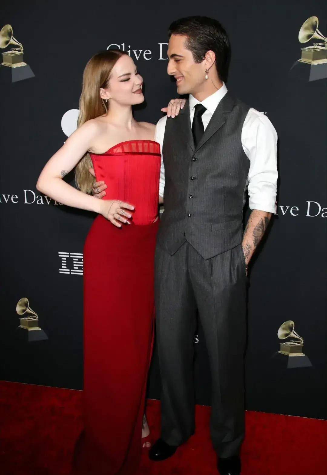 德芙·卡梅隆 和意大利摇滚乐队m02neskin主唱大米damiano david