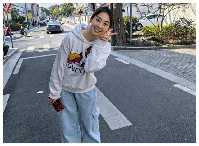 美女羽坛王适娴,求婚冠军后当老师,幸福生活,感动故事