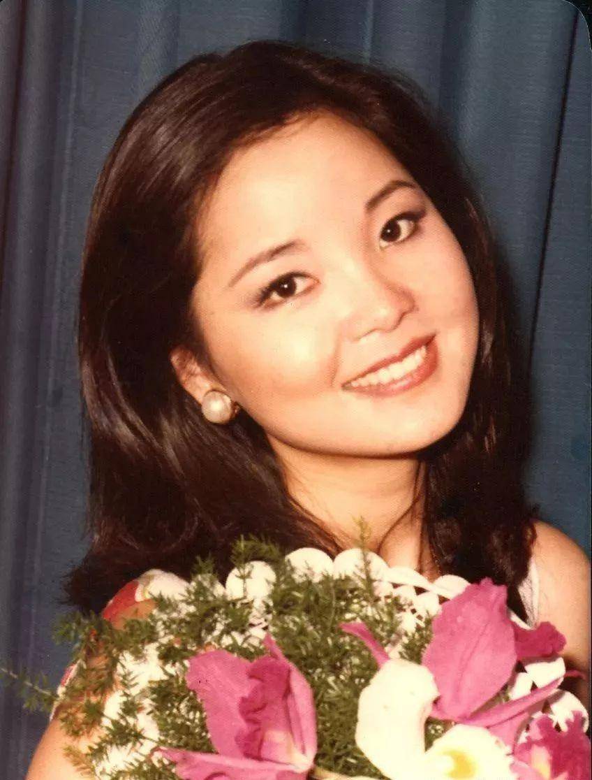 华语乐坛"殿堂级"女歌手:韩红进不了前五,徐小凤屈尊