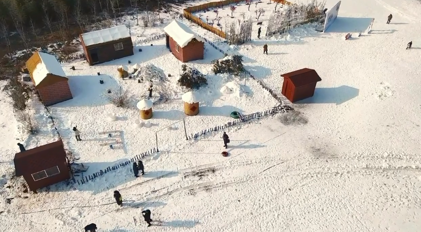 济宁最大的滑雪场图片