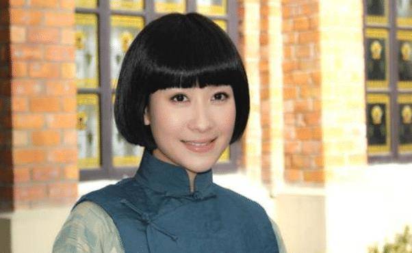 结婚多年的陶昕然,居然没有一孕傻三年,反而让自己演技大增_表演_生活