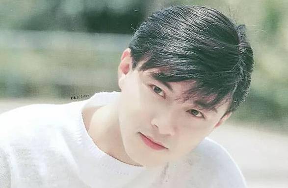 《逃学外传》,在里面饰演张一健,知道在《超级学校霸王》里饰演陈大雄