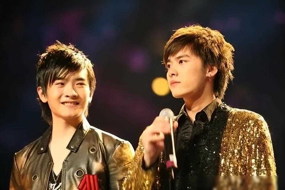 才9年,何炅选的"栀子花四帅"凉了俩,四美的差距竟也这么大了_李易峰