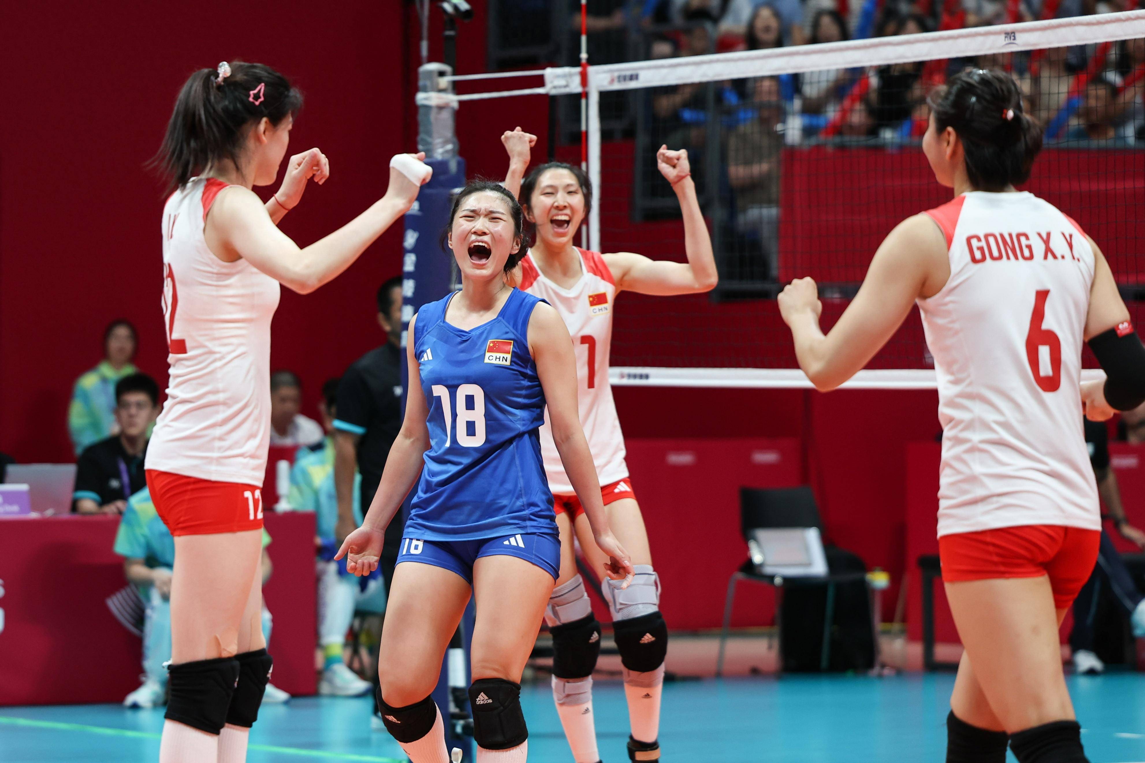 朱婷无缘中国女排集训大名单,或提前告别巴黎奥运会,张常宁回归