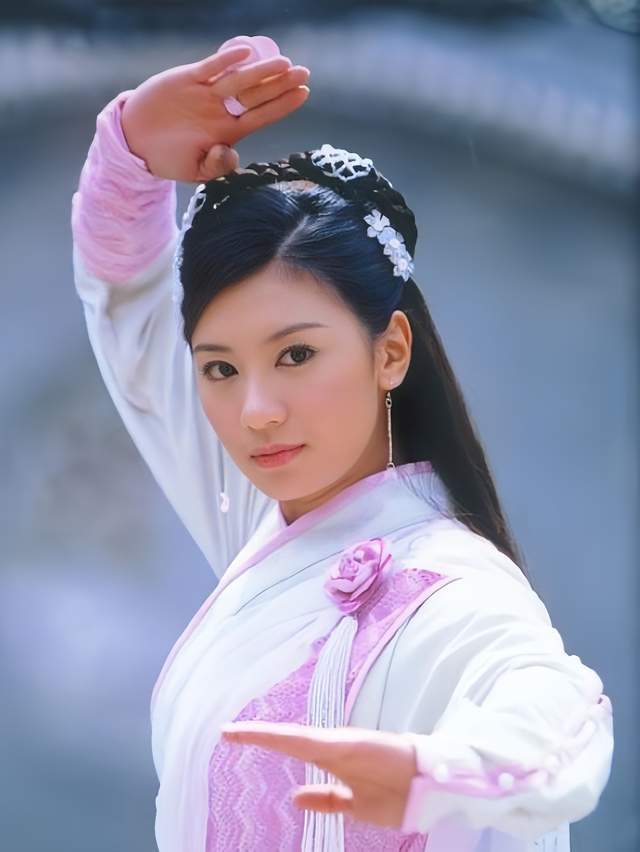 赵敏被张无忌撕裂了裙子,为何却深种情丝?