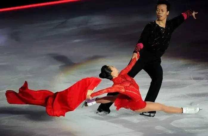 队友变爱人,世界冠军嫁师弟 陪嫁750_杨家玉_爱情_比赛